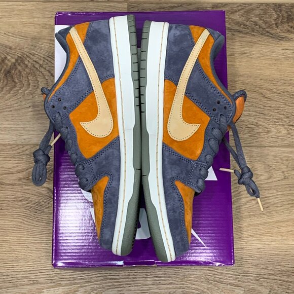 Nike SB Dunk Low Pro "Light Carbon Monarch" - 9.5M - LIGHTLY USED - Picture 4 of 9